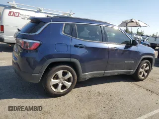 2020 Jeep Compass Altitude with VIN 3C4NJCBB4LT105392, listed as a Copart auction lot 44616755 with 196,044 mi miles and Clean Title. Bid and sale history available at carsss.com. Image 3.