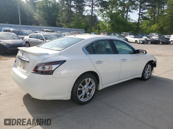 2014 Nissan Maxima SV z VIN 1N4AA5AP4EC446058, wystawiony jako Copart lot #51843385 z przebiegiem 98 481 mil mil oraz Szkoda całkowita • Salvage title. Historia ofert i sprzedaży dostępna na DreamBid. Obrazek 3.