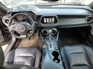 2017 Chevrolet Camaro 2SS with VIN 1G1FH3D78H0209910, listed as a Copart auction lot 38637783 with 79,620 mi miles. Bid and sale history available at carsss.com. Image 8.