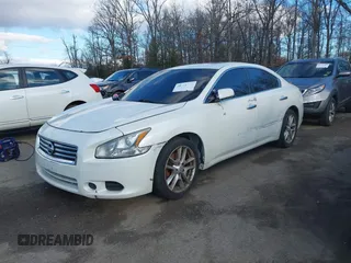 2014 Nissan Maxima SV z VIN 1N4AA5AP2EC466535, wystawiony jako IAAI lot #41699207 z przebiegiem 150 204 mil mil oraz . Historia ofert i sprzedaży dostępna na DreamBid. Obrazek 2.