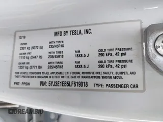 2020 Tesla Model 3 Long Range z VIN 5YJ3E1EB5LF619018, wystawiony jako IAAI lot #42131960 z przebiegiem 29 774 mil mil oraz . Historia ofert i sprzedaży dostępna na DreamBid. Obrazek 9.
