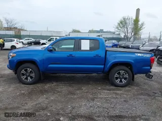 2016 Toyota Tacoma SR with VIN 5TFCZ5AN8GX031900, listed as a IAAI auction lot 41953283 with 166,344 mi miles. Bid and sale history available at carsss.com. Image 15.
