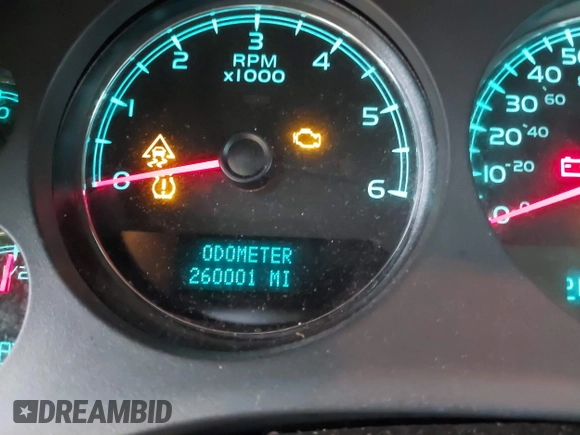 2008 Chevrolet Suburban LTZ with VIN 3GNFK16308G140995, listed as a IAAI auction lot 41720903 with 260,001 mi miles. Bid and sale history available at carsss.com. Image 7.