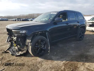 2023 Jeep Grand Cherokee Altitude with VIN 1C4RJHAG0PC541198, listed as a Copart auction lot 46822245 with 14,064 mi miles and Salvage Title. Bid and sale history available at carsss.com. Image 1.