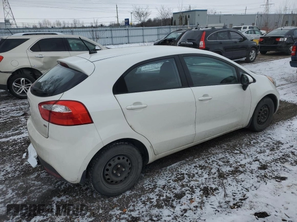 2014 Kia Rio LX with VIN KNADM5A35E6921756, listed as a Copart auction lot 84653184 with 181,703 mi miles and Salvage Title. Bid and sale history available at carsss.com. Image 3.