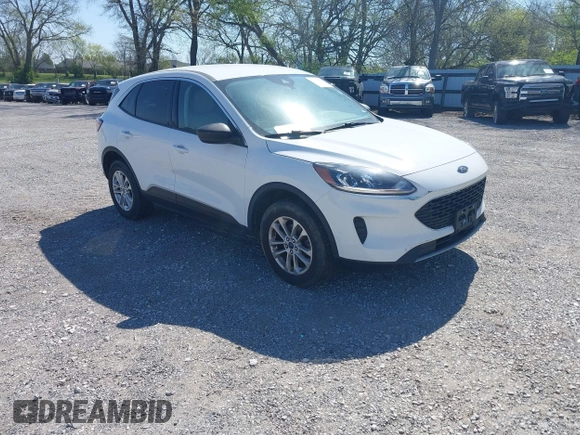 2022 Ford Escape SE with VIN 1FMCU9G68NUA67439, listed as a IAAI auction lot 42004153 with 116,581 mi miles. Bid and sale history available at carsss.com. Image 1.