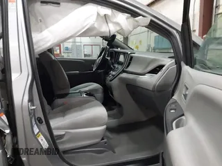 2017 Toyota Sienna LE with VIN 5TDJZ3DC9HS185755, listed as a IAAI auction lot 41838859 with 42,992 mi miles. Bid and sale history available at carsss.com. Image 5.