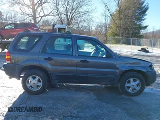 2003 Ford Escape XLS Popular with VIN 1FMYU02103KE02490, listed as a IAAI auction lot 41326202 with 190,280 mi miles and . Bid and sale history available at DreamBid. Image 14.
