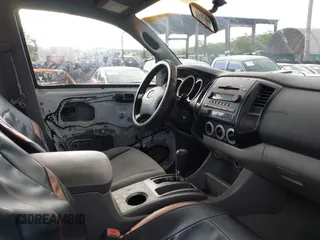 2005 Toyota Tacoma PreRunner с VIN 5TEKU72N25Z003908, выставлен на аукционе IAAI как лот 41310090 с пробегом 29 825 миль миль и . История ставок и продаж доступна на DreamBid. Изображение 5.