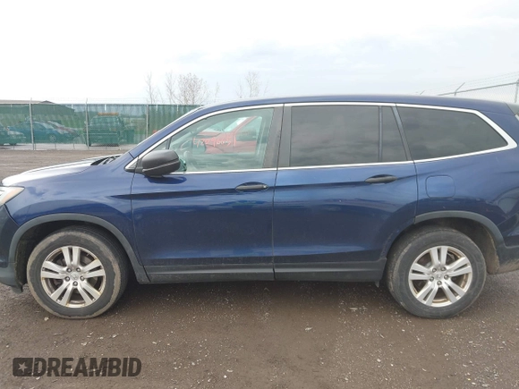 2016 Honda Pilot LX with VIN 5FNYF6H13GB061503, listed as a IAAI auction lot 42096651 with 226,785 mi miles. Bid and sale history available at carsss.com. Image 14.