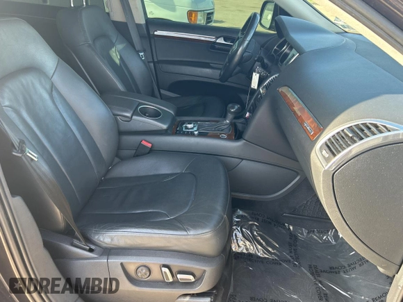 2013 Audi Q7 Premium Plus z VIN WA1LGAFE5DD012655, wystawiony jako Copart lot #63878015 z przebiegiem 108 768 mil mil oraz Czysty tytuł • Clean title. Historia ofert i sprzedaży dostępna na DreamBid. Obrazek 5.