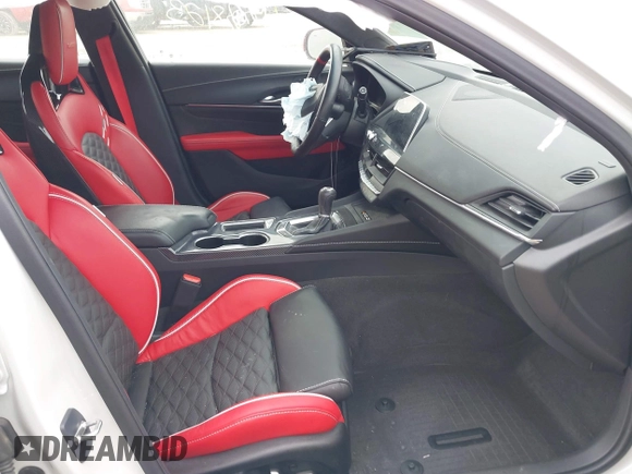2023 Cadillac CT4-V Blackwing z VIN 1G6DL5RP3P0568052, wystawiony jako IAAI lot #41228123 z przebiegiem 39 511 mil mil oraz . Historia ofert i sprzedaży dostępna na DreamBid. Obrazek 5.