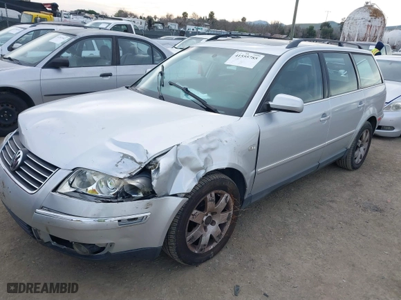 2003 Volkswagen Passat GLX with VIN WVWYH63B73E462624, listed as a IAAI auction lot 41555785 with 166,521 mi miles. Bid and sale history available at carsss.com. Image 17.