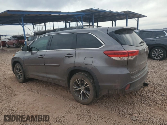 2018 Toyota Highlander LE with VIN 5TDBZRFHXJS812985, listed as a Copart auction lot 58732535 with 93,411 mi miles and Salvage title. Bid and sale history available at DreamBid. Image 2.