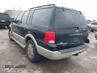 2006 Ford Expedition Eddie Bauer with VIN 1FMPU17576LA05399, listed as a IAAI auction lot 41432779 with 223,738 mi miles. Bid and sale history available at carsss.com. Image 3.