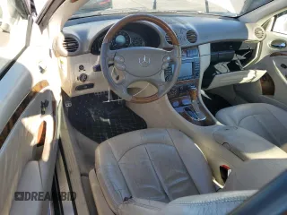 2006 Mercedes-Benz CLK 350 z VIN WDBTJ56JX6F169342, wystawiony jako Copart lot #81269934 z przebiegiem 256 605 mil mil oraz Szkoda całkowita • Salvage title. Historia ofert i sprzedaży dostępna na DreamBid. Obrazek 8.