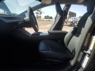 2025 Tesla Model 3 Long Range with VIN 5YJ3E1EA4SF978477, listed as a Copart auction lot 58525905 with 1,531 mi miles and Salvage title. Bid and sale history available at DreamBid. Image 7.