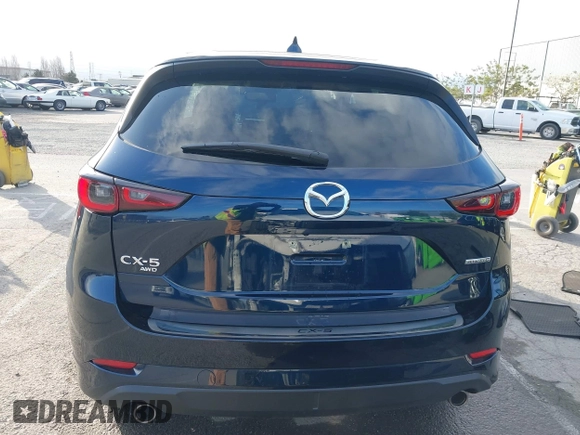 2024 Mazda CX-5 2.5 S Carbon Edition with VIN JM3KFBCL8R0517026, listed as a IAAI auction lot 41902400 with 8,468 mi miles. Bid and sale history available at carsss.com. Image 17.