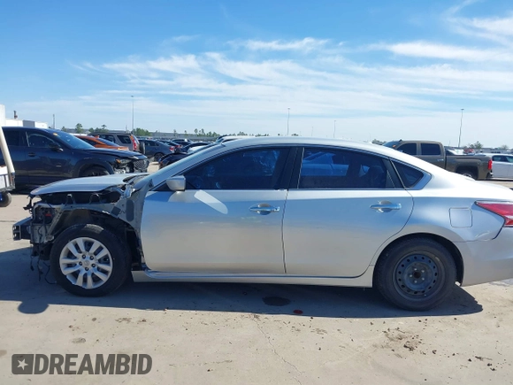 2015 Nissan Altima 2.5 S with VIN 1N4AL3AP4FN319380, listed as a IAAI auction lot 41477898 with 107,777 mi miles. Bid and sale history available at carsss.com. Image 15.