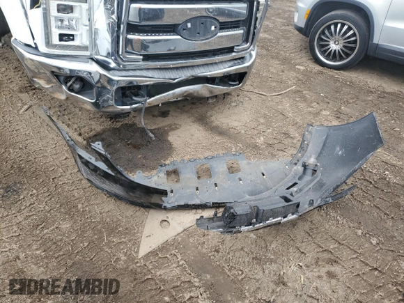 2013 Ford F-250 XL with VIN 1FT7X2BT7DEA62601, listed as a Copart auction lot 43250835 with 124,399 mi miles and Salvage Title. Bid and sale history available at DreamBid. Image 12.