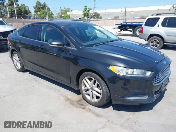 2013 Ford Fusion SE with VIN 3FA6P0H76DR312052, listed as a IAAI auction lot 42088821 with 135,761 mi miles. Bid and sale history available at carsss.com. Image 1.