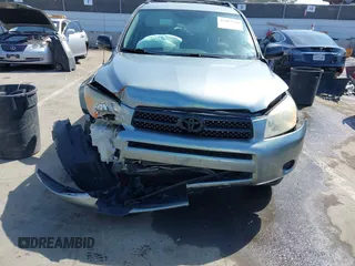 2007 Toyota RAV4 with VIN JTMZD33V475062101, listed as a IAAI auction lot 41883546 with 152,919 mi miles. Bid and sale history available at carsss.com. Image 6.