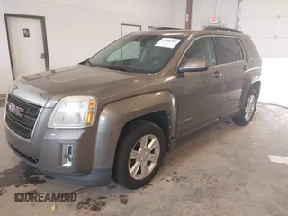 2011 GMC Terrain SLE-2 z VIN 2CTALSEC1B6201348, wystawiony jako IAAI lot #42486563 z przebiegiem 165 143 mil mil oraz . Historia ofert i sprzedaży dostępna na DreamBid. Obrazek 2.