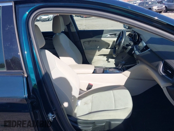 2018 Buick Regal Preferred с VIN W04GL6SXXJ1057573, выставлен на аукционе IAAI как лот 42052928 с пробегом 31 904 миль миль и . История ставок и продаж доступна на DreamBid. Изображение 5.