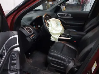 2014 Ford Explorer XLT with VIN 1FM5K8D89EGA17579, listed as a IAAI auction lot 40903918 with 127,780 mi miles. Bid and sale history available at carsss.com. Image 5.