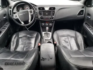 2014 Chrysler 200 Limited with VIN 1C3CCBCG3EN156346, listed as a Copart auction lot 52144525 with 129,985 mi miles and Clean Title. Bid and sale history available at carsss.com. Image 8.
