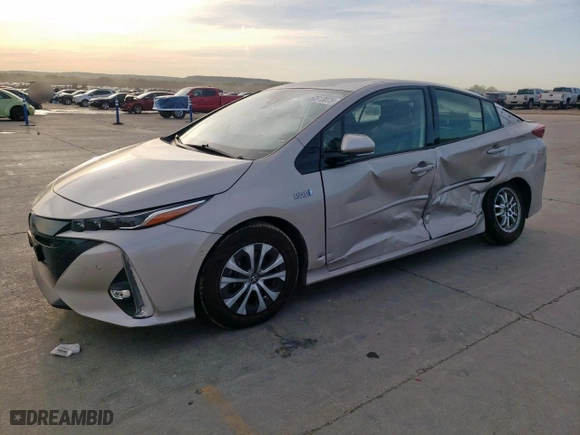 2020 Toyota Prius Prime LE with VIN JTDKARFP7L3125014, listed as a Copart auction lot 50513075 with 32,111 mi miles and Salvage Title. Bid and sale history available at carsss.com. Image 1.