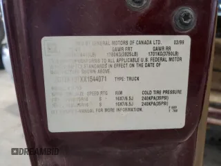 1999 GMC Sierra 1500 SLE z VIN 2GTEK19TXX1544071, wystawiony jako Copart lot #54085965 z przebiegiem Nie podano mil oraz Szkoda całkowita • Salvage title. Historia ofert i sprzedaży dostępna na DreamBid. Obrazek 12.