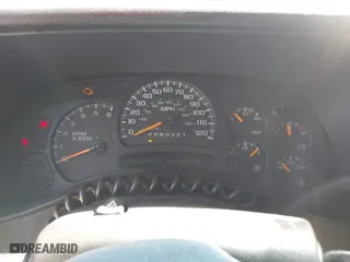 2006 Chevrolet Silverado 1500 Work Truck with VIN 3GCEC14X16G228037, listed as a IAAI auction lot 42061263 with 246,604 mi miles. Bid and sale history available at carsss.com. Image 7.