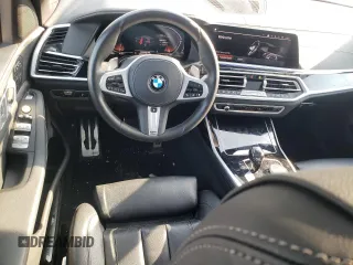 2021 BMW X7 xDrive40i z VIN 5UXCW2C00M9E47322, wystawiony jako Copart lot #47989584 z przebiegiem 57 032 mil mil oraz Szkoda całkowita • Salvage title. Historia ofert i sprzedaży dostępna na DreamBid. Obrazek 8.