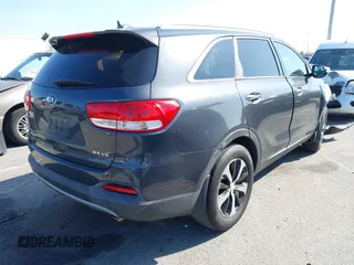 2016 Kia Sorento EX with VIN 5XYPH4A58GG047760, listed as a IAAI auction lot 41841771 with 130,102 mi miles. Bid and sale history available at carsss.com. Image 4.