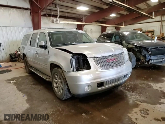 2011 GMC Yukon XL Denali with VIN 1GKS2MEF5BR273932, listed as a Copart auction lot 49112185 with 0 mi miles and Clean Title. Bid and sale history available at carsss.com. Image 12.