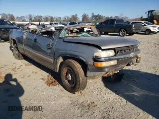 2000 Chevrolet Silverado 1500 LS with VIN 2GCEC19V3Y1241827, listed as a Copart auction lot 83176464 with 0 mi miles and Salvage Title. Bid and sale history available at carsss.com. Image 12.
