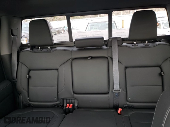 2020 Chevrolet Silverado 1500 LTZ with VIN 3GCUYGED2LG241850, listed as a Copart auction lot 47477065 with 31,589 mi miles and Salvage Title. Bid and sale history available at DreamBid. Image 10.