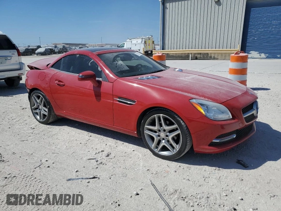 2014 Mercedes-Benz SLK-Class SLK 250 with VIN WDDPK4HA5EF085604, listed as a Copart auction lot 72010054 with 55,360 mi miles and Salvage Title. Bid and sale history available at carsss.com. Image 4.