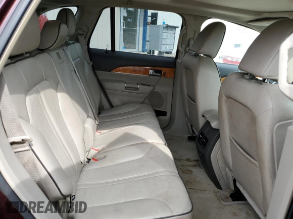 2011 Lincoln MKX z VIN 2LMDJ6JK0BBJ00165, wystawiony jako Copart lot #53438265 z przebiegiem 156 798 mil mil oraz Nie do naprawy • Non repairable. Historia ofert i sprzedaży dostępna na DreamBid. Obrazek 11.