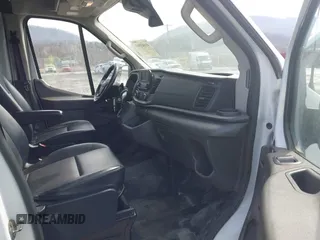 2020 Ford Transit Cargo z VIN 1FTBR2C86LKB45614, wystawiony jako IAAI lot #41665561 z przebiegiem 50 727 mil mil oraz . Historia ofert i sprzedaży dostępna na DreamBid. Obrazek 5.