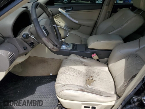 2005 Infiniti G35 with VIN JNKCV51FX5M300822, listed as a Copart auction lot 56136715 with 292,613 mi miles and Clean Title. Bid and sale history available at DreamBid. Image 7.