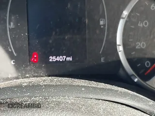 2019 Jeep Renegade Latitude z VIN ZACNJBBB7KPK63688, wystawiony jako IAAI lot #41815965 z przebiegiem 25 407 mil mil oraz . Historia ofert i sprzedaży dostępna na DreamBid. Obrazek 16.