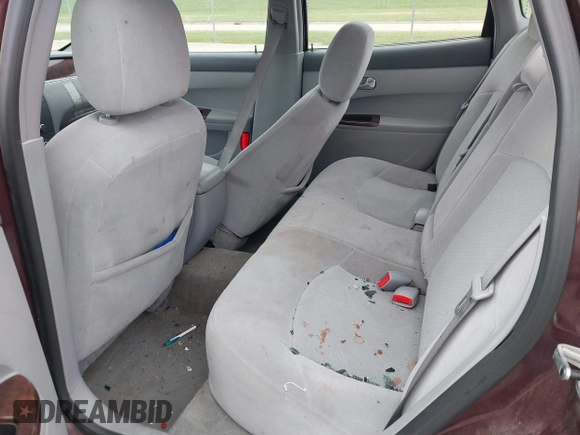 2007 Buick LaCrosse CX with VIN 2G4WC552971102934, listed as a IAAI auction lot 42372001 with 134,770 mi miles and . Bid and sale history available at DreamBid. Image 8.