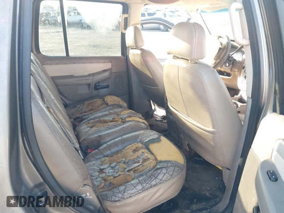 2002 Mercury Mountaineer с VIN 4M2ZU86E82ZJ07819, выставлен на аукционе IAAI как лот 41737449 с пробегом 343 404 миль миль и . История ставок и продаж доступна на DreamBid. Изображение 8.