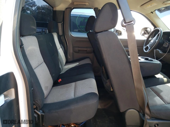 2007 GMC Sierra 1500 SLE1 with VIN 2GTEC19C471574261, listed as a Copart auction lot 77974174 with 197,683 mi miles and Salvage Title. Bid and sale history available at carsss.com. Image 10.