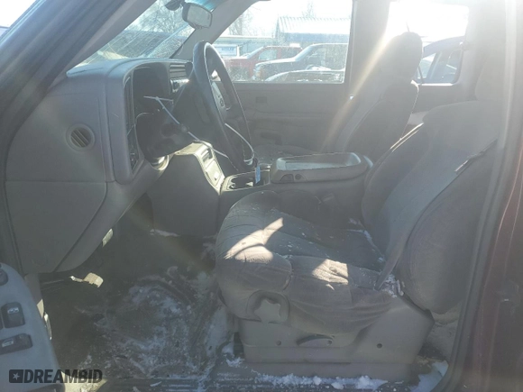 2000 Chevrolet Silverado 1500 LS with VIN 2GCEC19T5Y1125253, listed as a Copart auction lot 87538075 with 351,812 mi miles and Salvage Title. Bid and sale history available at carsss.com. Image 7.