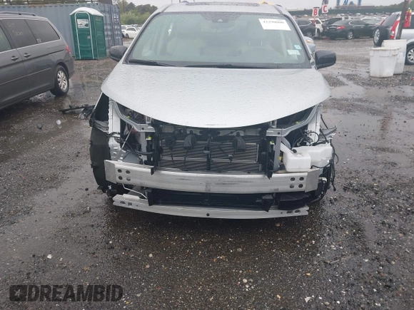 2023 Toyota Sienna XSE with VIN 5TDDSKFC8PS106342, listed as a IAAI auction lot 42290000 with 13,420 mi miles and . Bid and sale history available at DreamBid. Image 12.