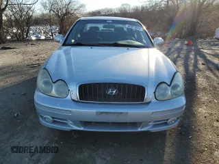 2002 Hyundai Sonata GLS with VIN KMHWF35H52A626032, listed as a Copart auction lot 86873644 with 169,614 mi miles and Salvage Title. Bid and sale history available at carsss.com. Image 5.