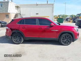 2024 Volkswagen Atlas SE z VIN 1V2KE2CA5RC250418, wystawiony jako IAAI lot #42231854 z przebiegiem 8 304 mil mil oraz . Historia ofert i sprzedaży dostępna na DreamBid. Obrazek 13.